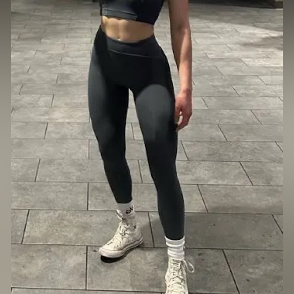 Vanquish Fitness Elevate Activewear Leggings Workout And Athleisure! *Nwot*